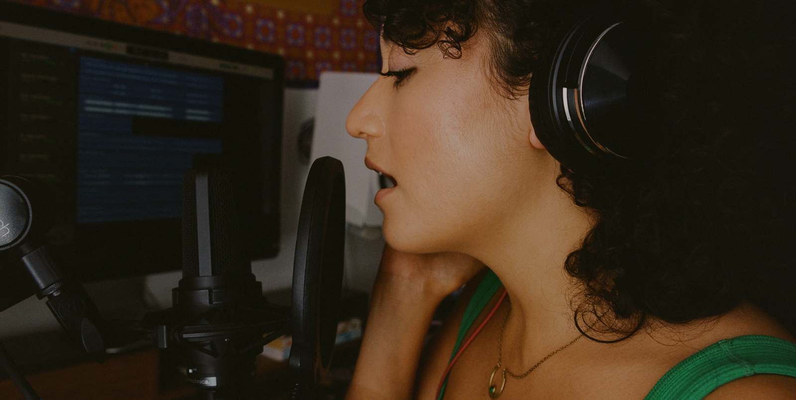 Splice creator making music