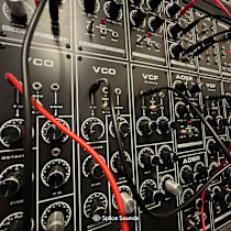 ULTRASTATION – Techno Trophy Acid