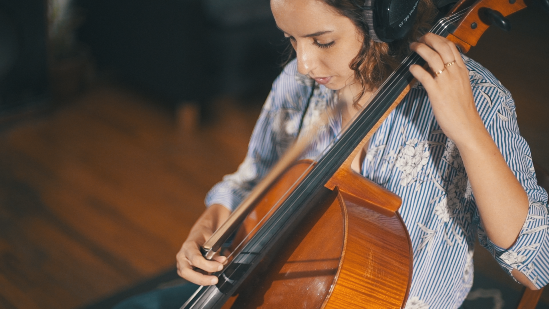 Video thumbnail for The emotive instrument: sampling Hadas Kleinman’s cello