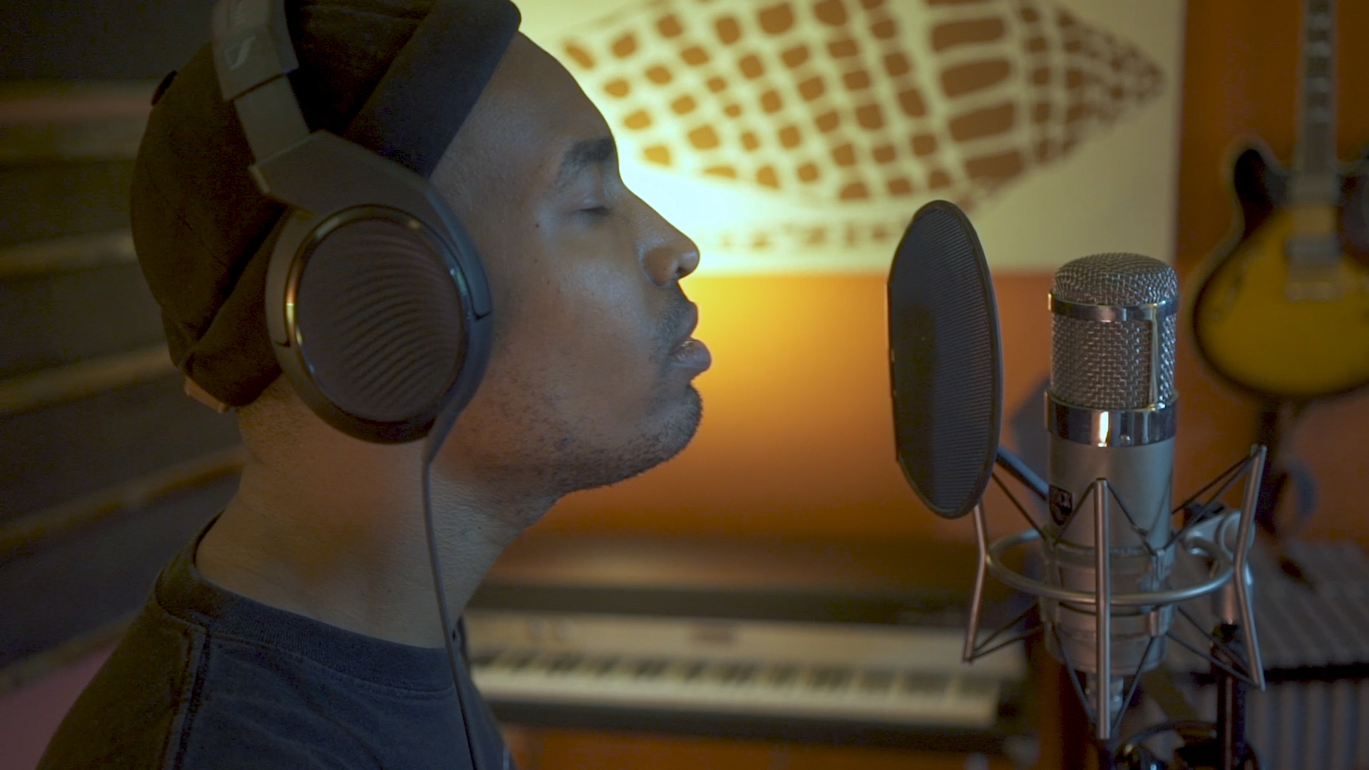 Video thumbnail for Jarell Perry takes us to church with Angelic Vocals