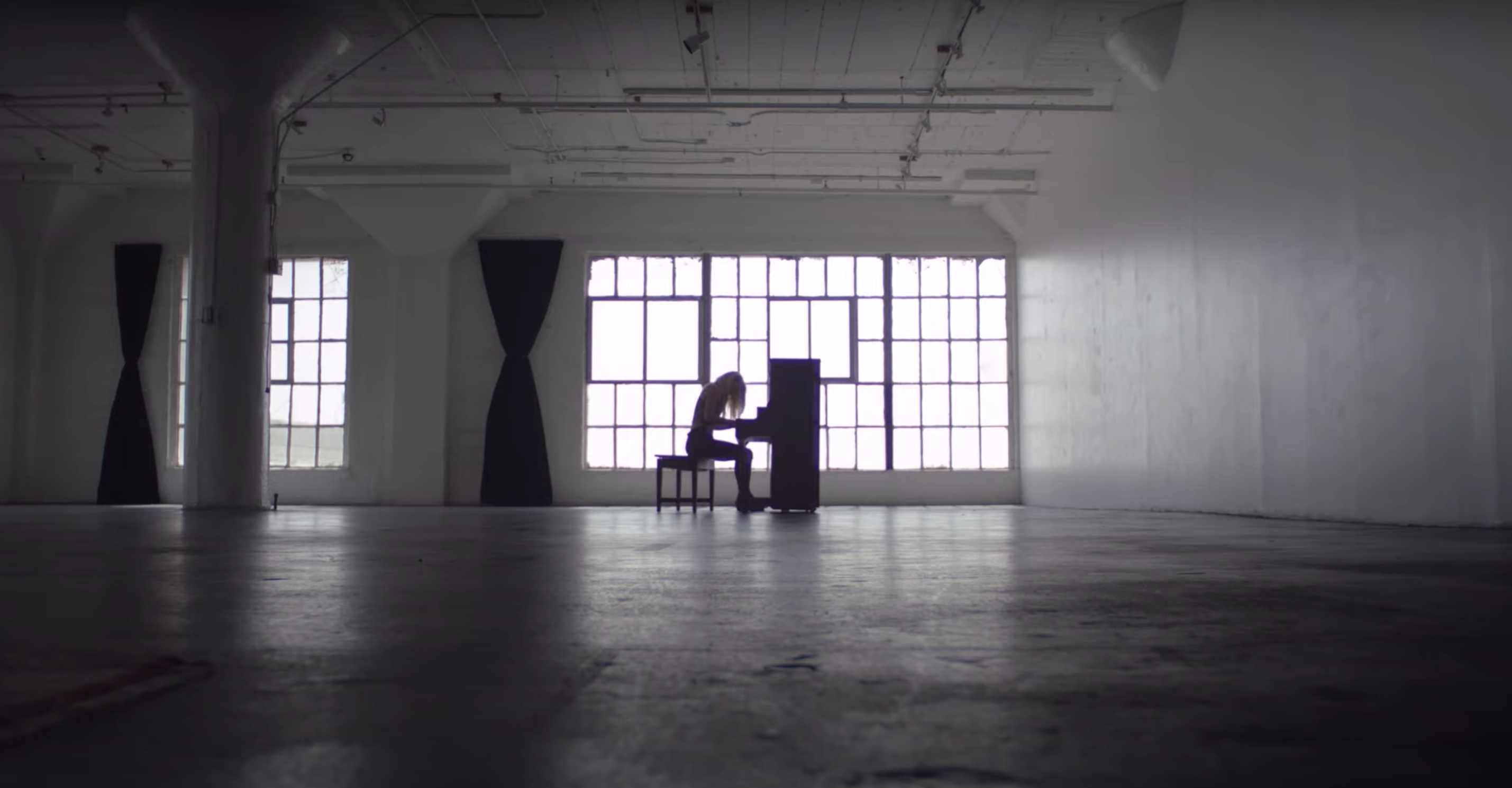 VOX's Linney Vocal Pack - Music is a Super Power'