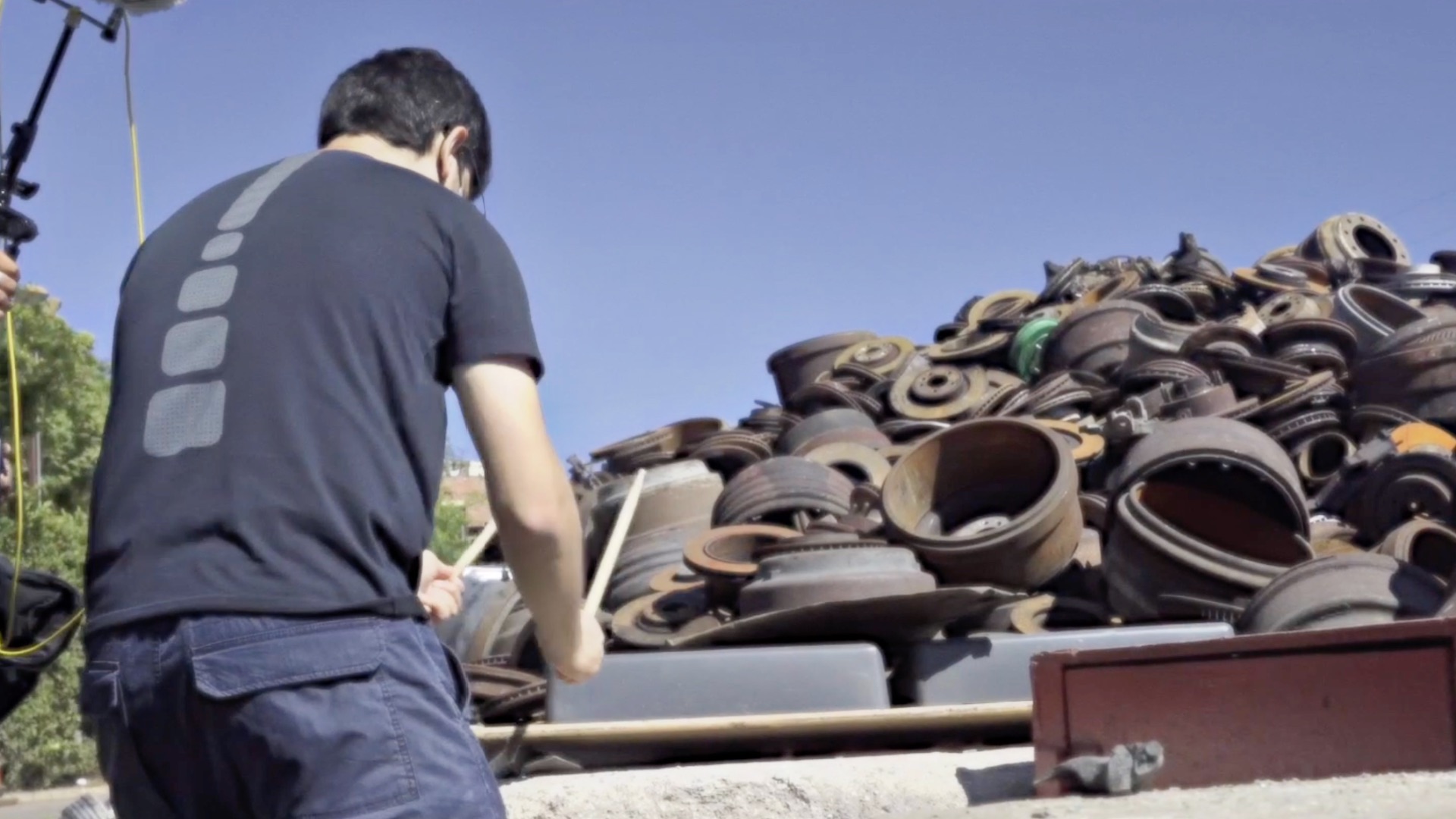 One person’s waste is another’s instrument 